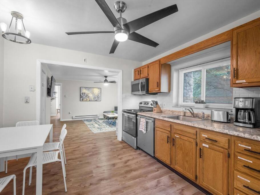 Bloomfield, Pittsburgh Large And Accessible 3 Bedroom Apr With Free Parking Eksteriør billede